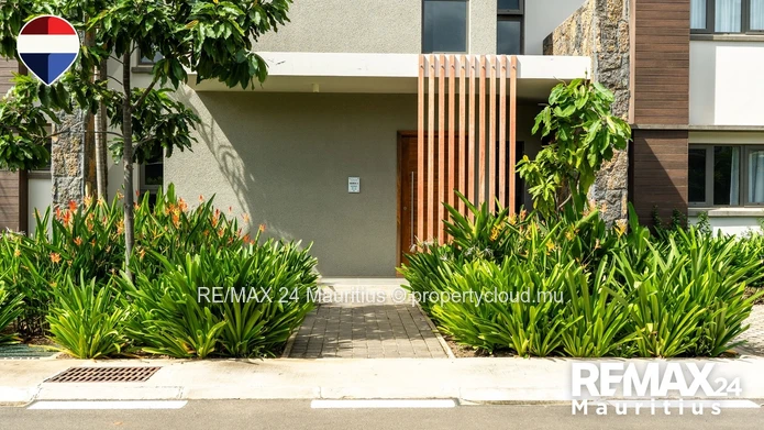Brand new luxury apartment for sale at Pointe aux Canonniers...