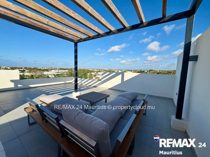 Luxury Penthouse for Sale at Pereybere