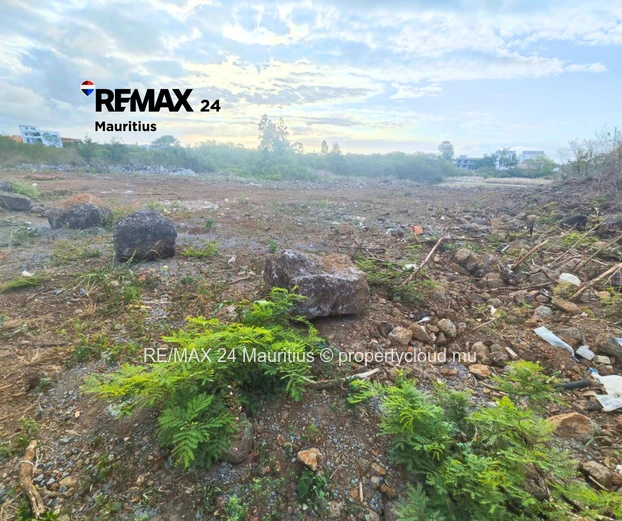 Expansive Grand Baie plot with development potential, near amenities and an exceptional lifestyle.