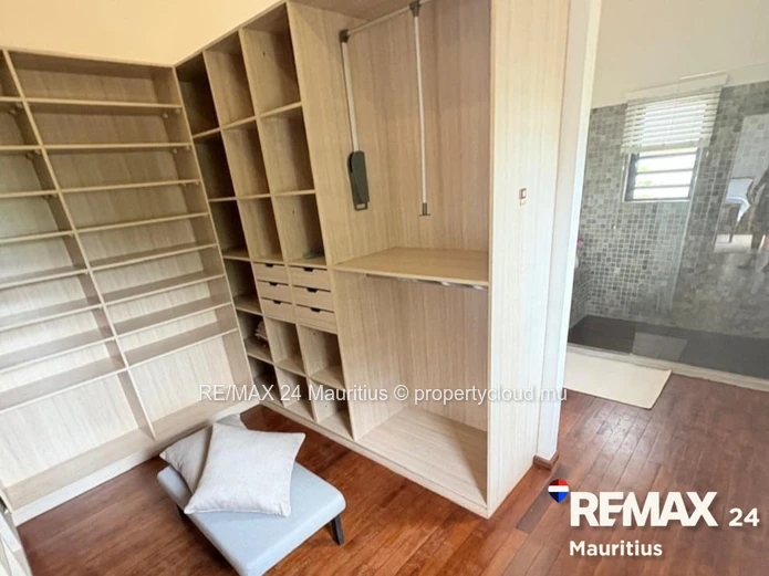 Semi-furnished family home in a secured residence in the North of Mauritius.