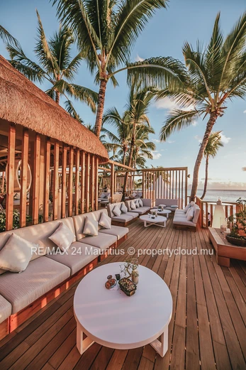 Penthouses de 4 chambres en suite situés en bord de mer à Flic En Flac