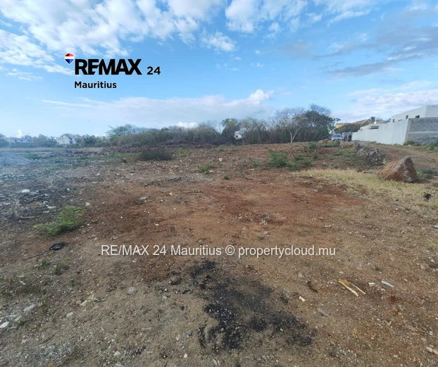Expansive Grand Baie plot with development potential, near amenities and an exceptional lifestyle.