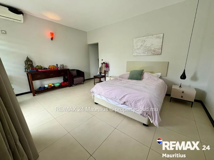 Modern & Lage Modern Home for Rent