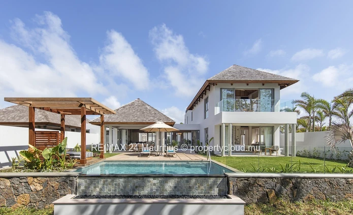 Already Built Beachfront, Freehold Villa For Sale