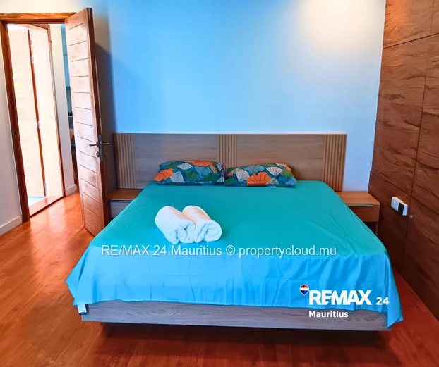 Walk to the softest sandy public beach, Winners super market, bus stops and amenities!