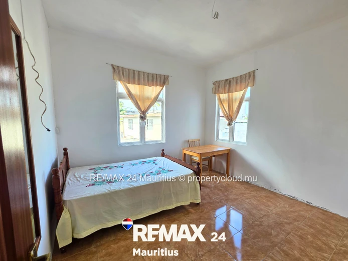 Maison de 5 chambres à Bonne Terre, Vacoas, sur un terrain de 316,5 m², avec terrasse sur le toit of