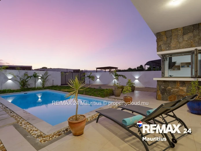 Stunning Furnished Villa with Pool House in Grand Baie