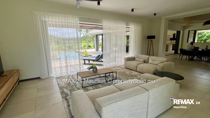 Where Luxury Meets the Fairway – A Signature Anahita Villa