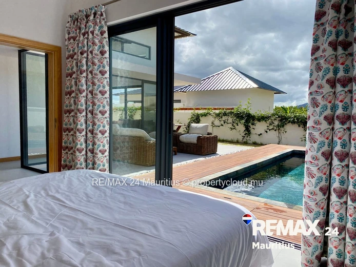 Bright Single-Storey Villa with Pool & Garden in Tamarin
