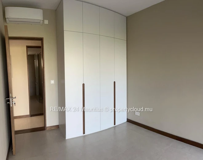 Stunning Two Bedroom Apartment with Private Rooftop Pool in Pointe aux Cannonier!