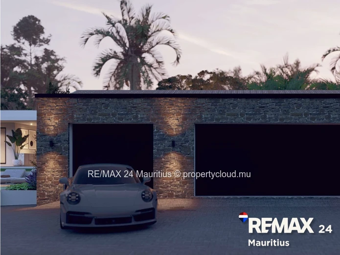 Luxury 4 Bedroom En Suite Villa with Pool  with Solar Installation in Mont Choisy Estate