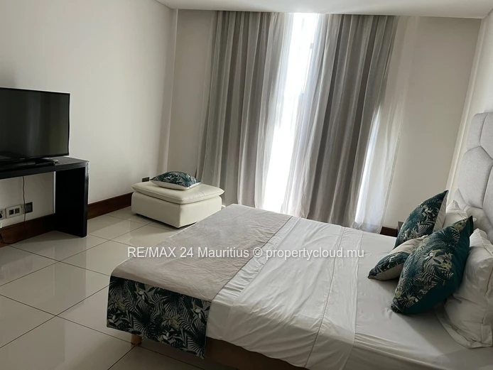 Beautiful fully furnished 3 bedrooms RES apartment of 245m2 for sale at Grand Baie La Croisette.