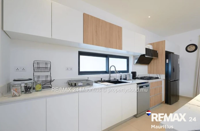 Luxury 3-Bedroom En-Suite Coastal Retreat