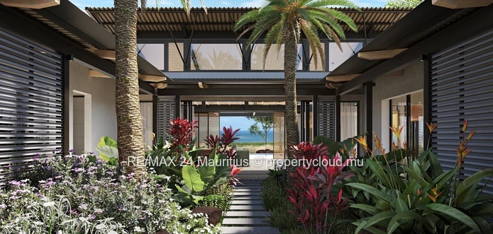18 Hole Golf Course Stylish Living Villas for Sale