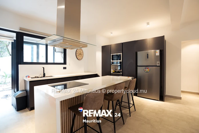 Beautiful Apartment with Plunge Pool and Garden in Tamarin