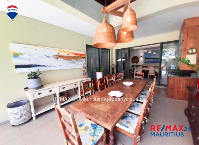 Spacious 3 Bedroom Home with Large Garden &  Pool