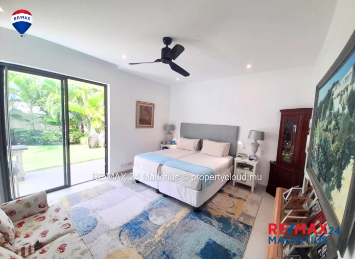 Spacious 3 Bedroom Home with Large Garden &  Pool