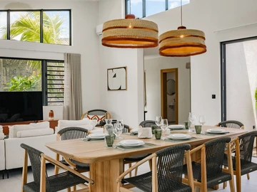 4 Bedroom Villa
