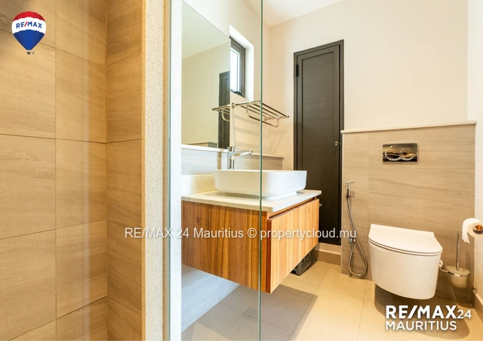 Exceptional Penthouse with Breathtaking Views, next to CyberCity