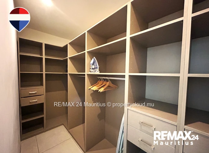 3-Bedroom Tropical Villa in Black River