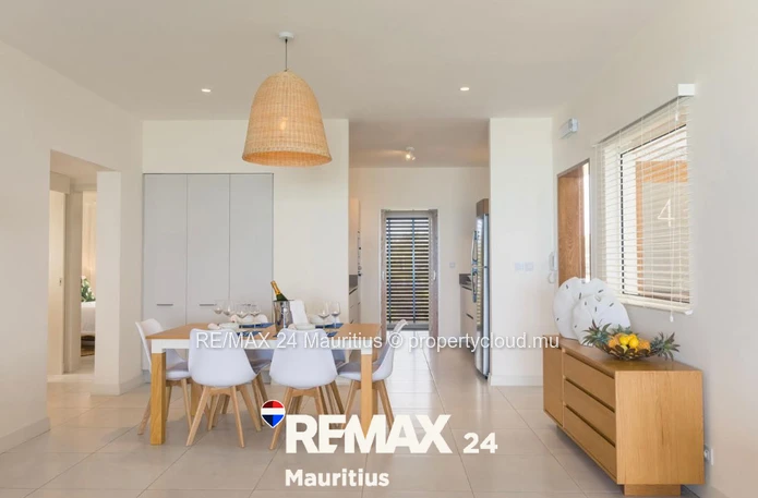 À louer – Appartement pied dans l’eau à Pointe aux Canonniers