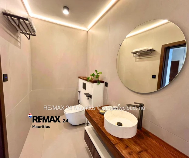 Brand new Villas only steps away to Beaches and Hotels.