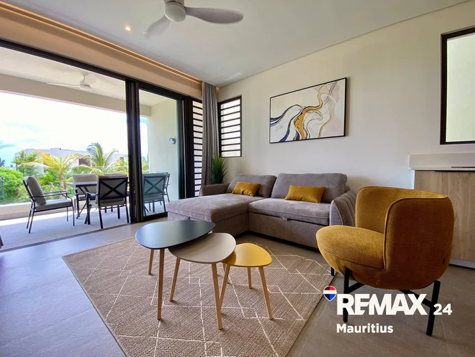 Luxury 2-Bed Apartment with Private Garden in Beachfront Residence