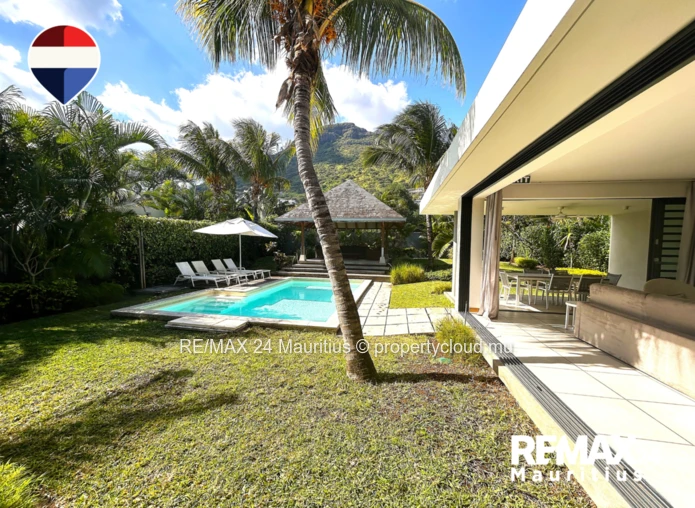 3-Bedroom Tropical Villa in Black River
