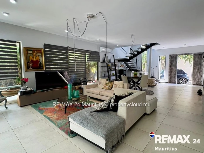 Modern & Lage Modern Home for Rent