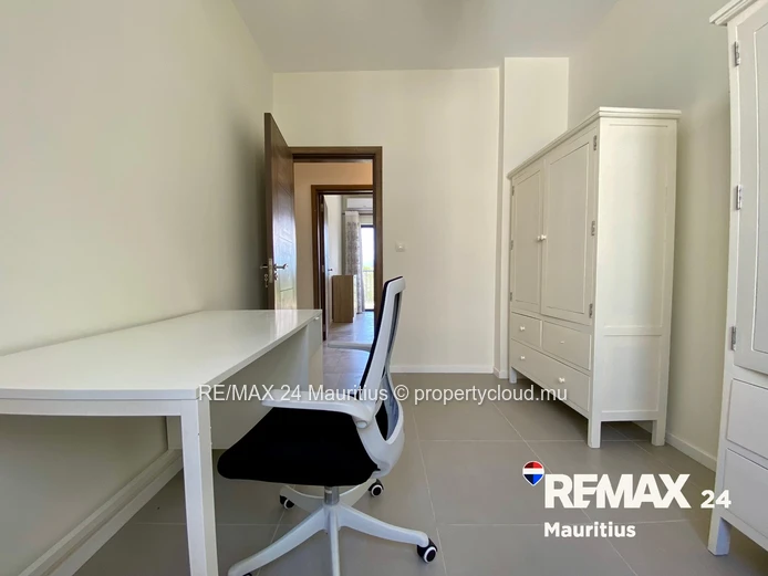 Exclusive Top-Floor Apartment in Prime Residence