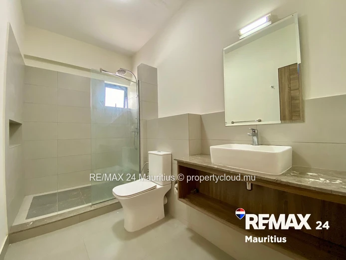Exclusive Top-Floor Apartment in Prime Residence