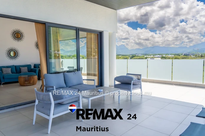 Magnifique Penthouse de 3 chambre en suite vue mer et montage