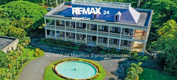 Modern 2-bedroom apartments (97–133 m²) ideally located above La Croisette Mall,