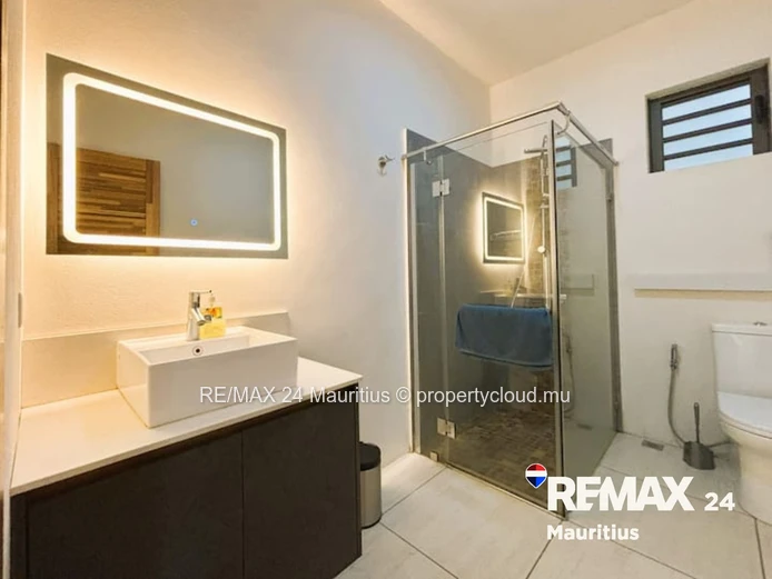 Comfortable Ground Floor Apartment in Green Creek