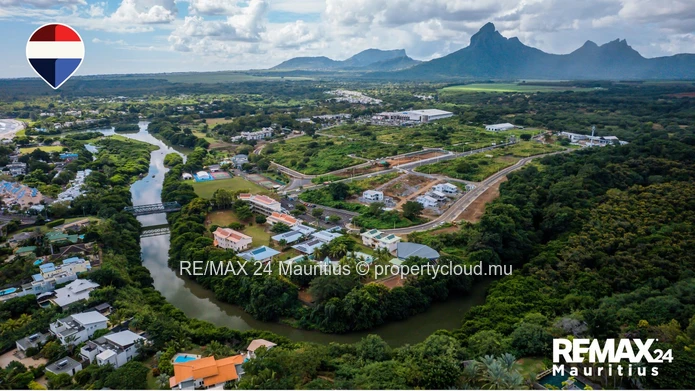 Prime Riverfront Residential Plot in Cap Tamarin Smart City