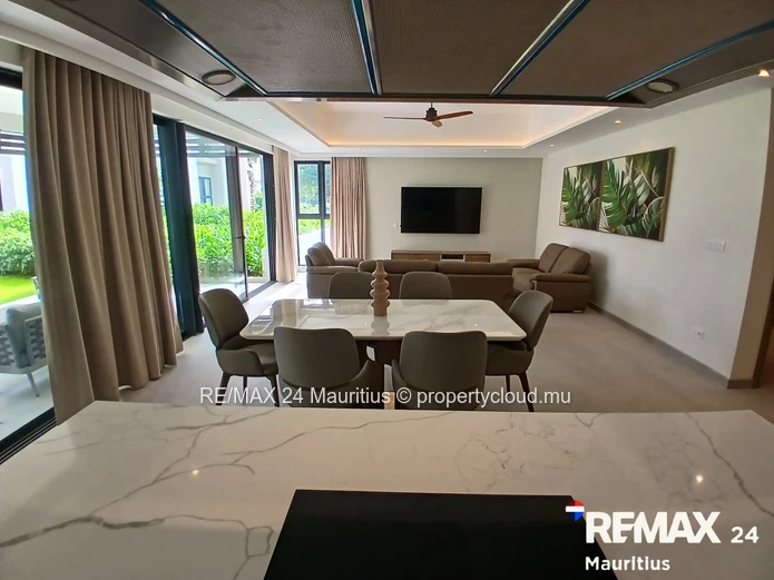 Luxury Coastal Living in Mont Choisy - Elegant Ground Floor Apartment Minutes from the Beach & Golf