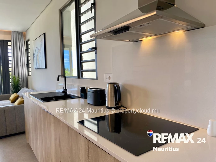 Luxury 2-Bed Apartment with Private Garden in Beachfront Residence