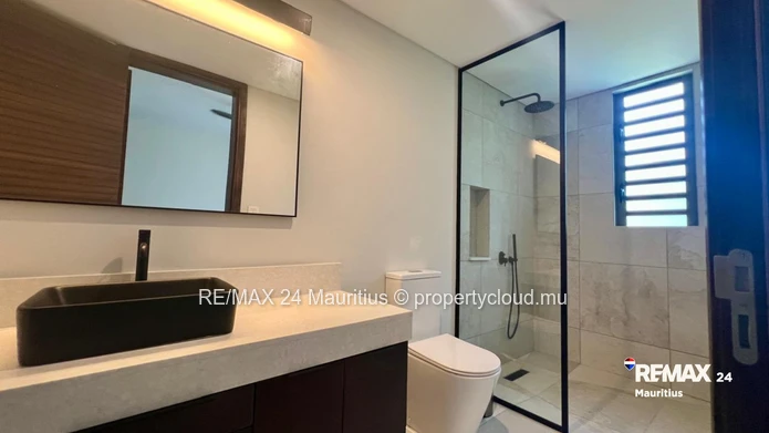 Where Luxury Meets the Fairway – A Signature Anahita Villa