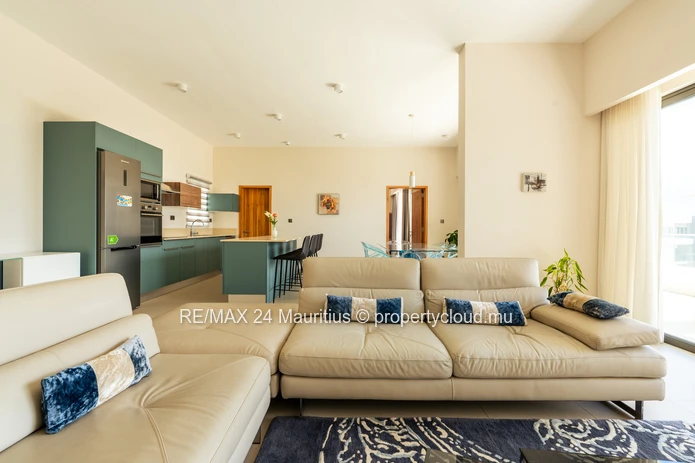 Exclusive Penthouse With Ocean And Mountain Views In Moka