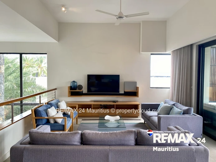 Exclusive Penthouse with Pool and Splendid Views over Tamarin