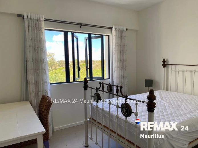 Exclusive Top-Floor Apartment in Prime Residence