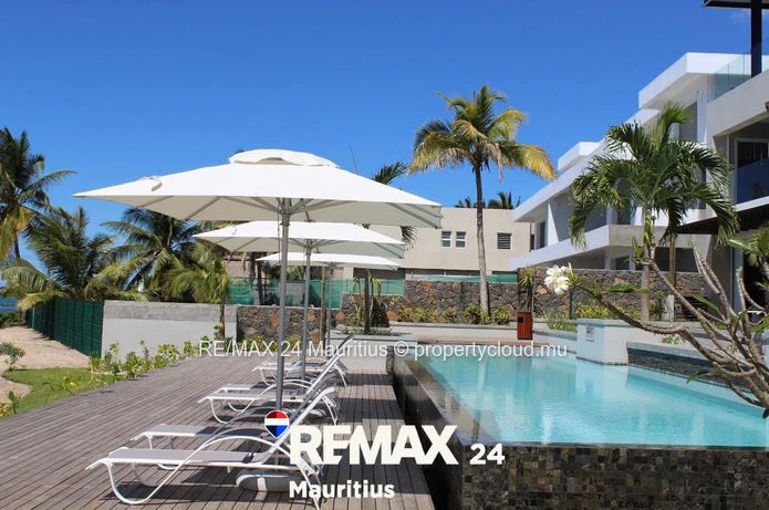 À louer – Appartement pied dans l’eau à Pointe aux Canonniers