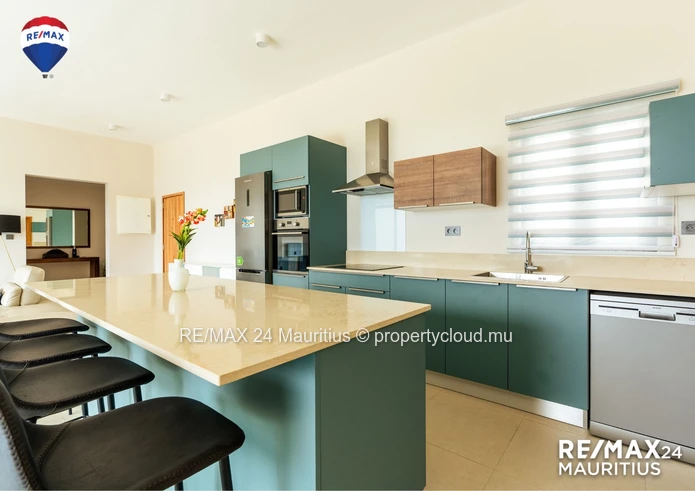 Exceptional Penthouse with Breathtaking Views, next to CyberCity