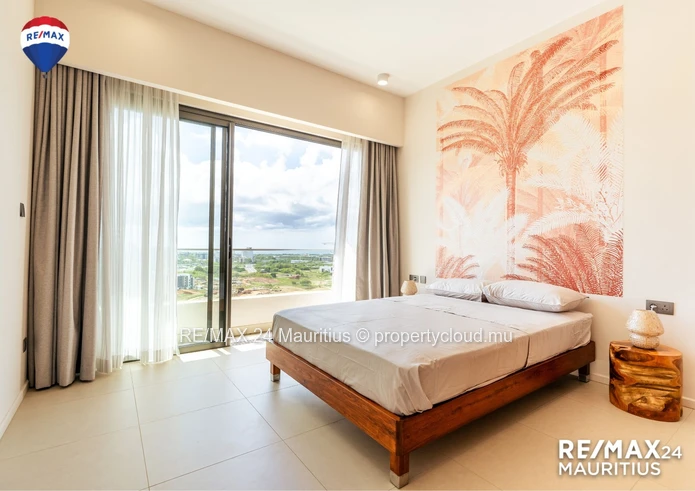 Exceptional Penthouse with Breathtaking Views, next to CyberCity
