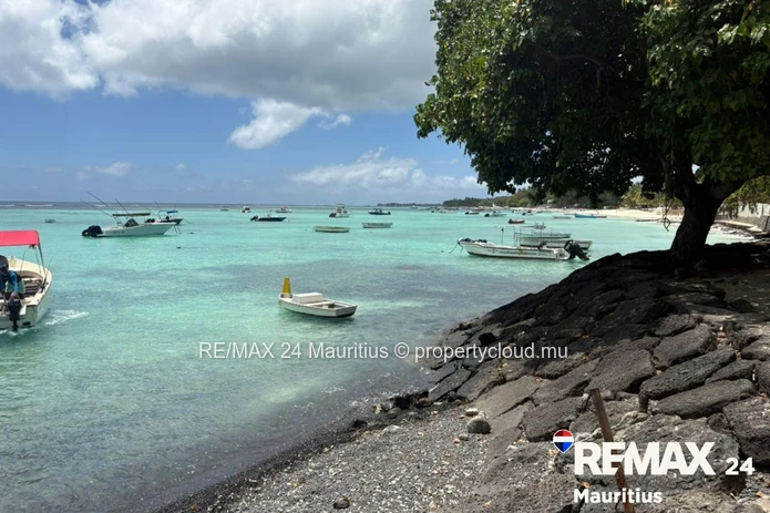 Luxury Penthouses – Walk to the Beach and Hotels
