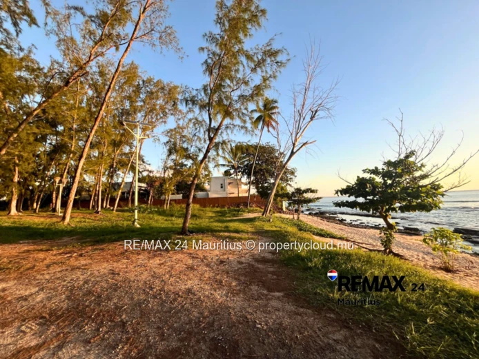 Brand new apartments within walking distance to the Sea with amazing panoramic sun set views.