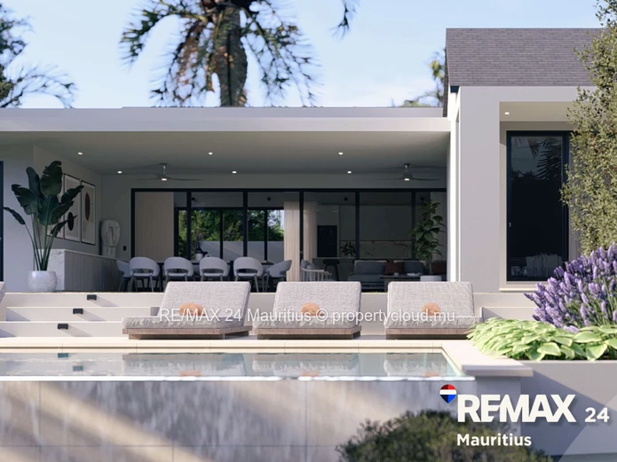 Luxury 4 Bedroom En Suite Villa with Pool  with Solar Installation in Mont Choisy Estate