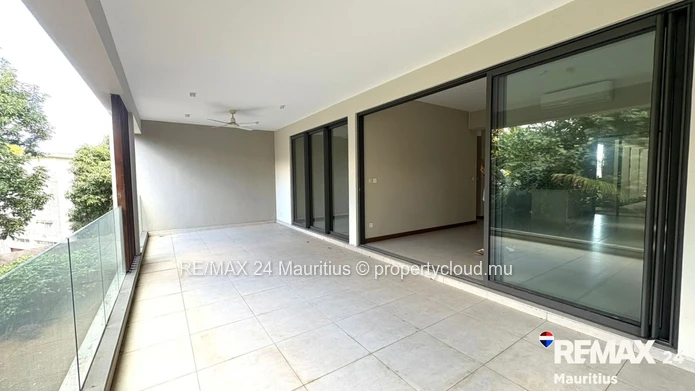 Modern 2-Bedroom Apartment for Sale – Pointe aux Canonniers, Mauritius