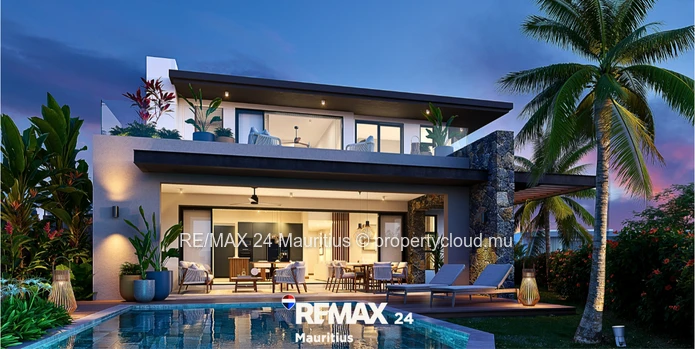 This spacious villa offers a built area of 322.33 m², with elegant and well-designed living spaces