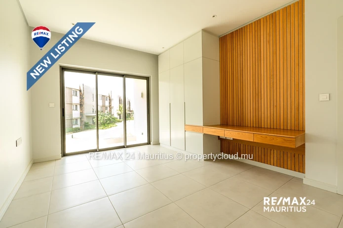 La Pointe Luxury Apartments at Pointe Phase 3 Now Launching...
